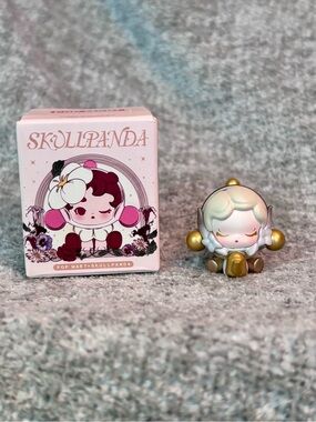 SECRET SKULLPANDA Petals in Four Acts mini blind box Pop Bean | Chronos Gardener